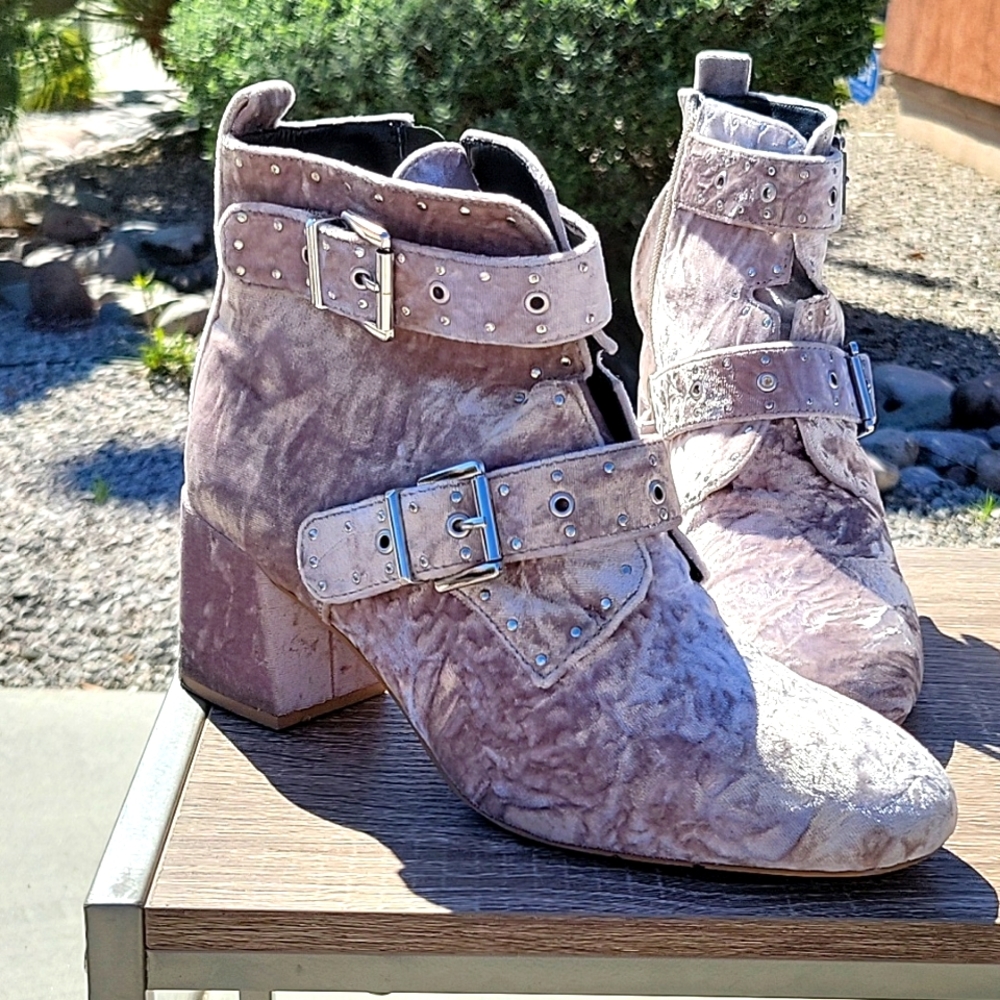 Rebecca Minkoff women's booties